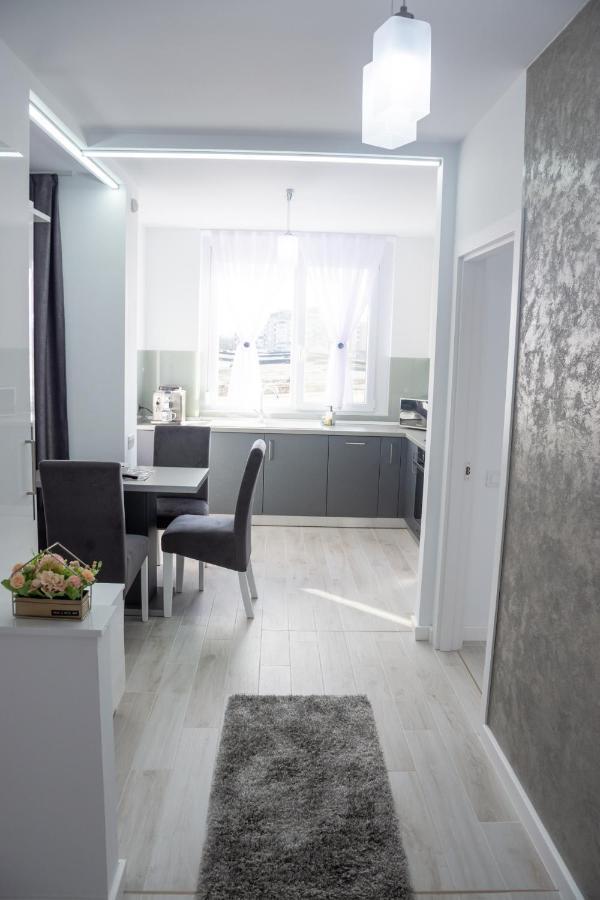 Gala Residence In Oradea Bagian luar foto